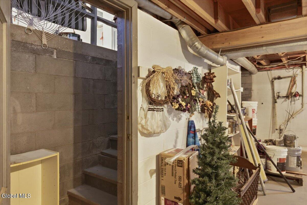 27 Wexford Road Delmar NY 12054