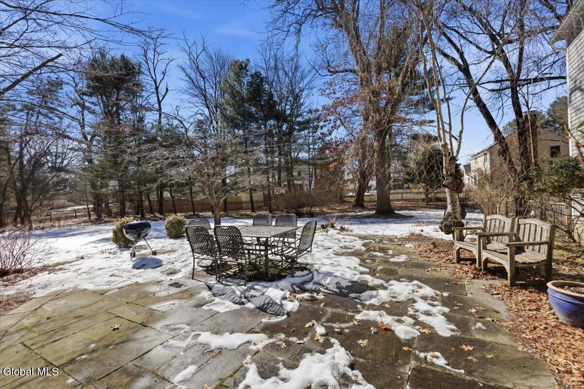 27 Wexford Road Delmar NY 12054