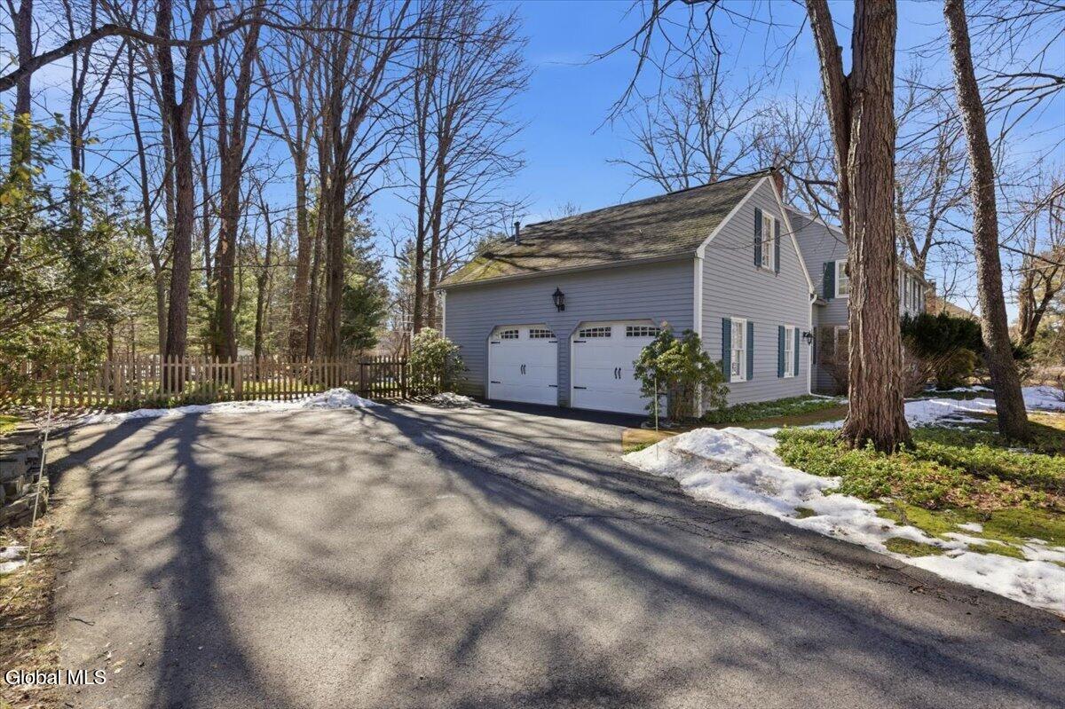 27 Wexford Road Delmar NY 12054