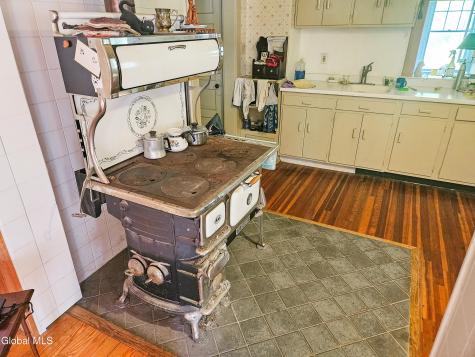 913 Sacandaga Road Glenville NY 12302