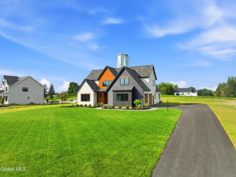 17 Schermerhorn Road Cohoes NY 12047