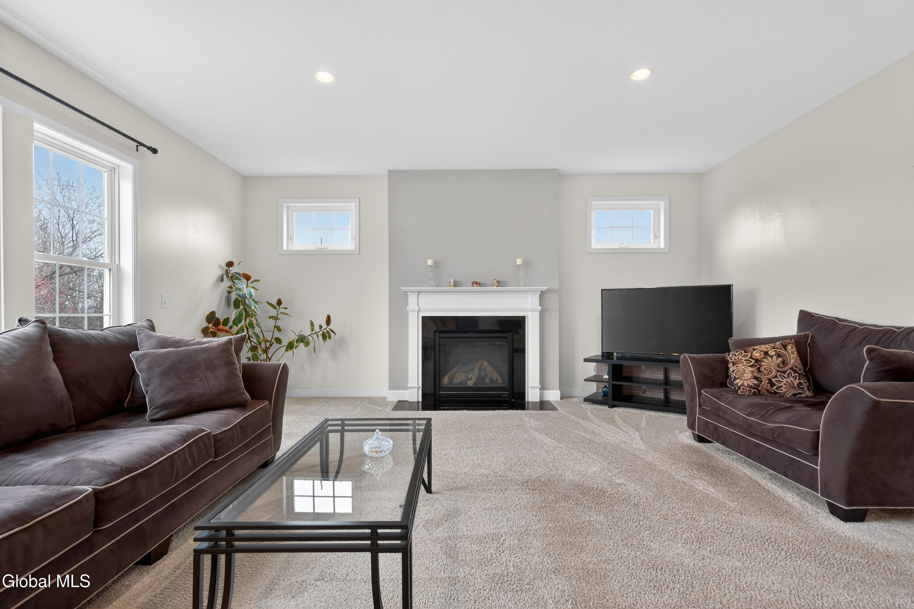 39 Outlook Drive S Mechanicville NY 12118