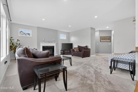 39 Outlook Drive S Mechanicville NY 12118