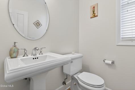 39 Outlook Drive S Mechanicville NY 12118