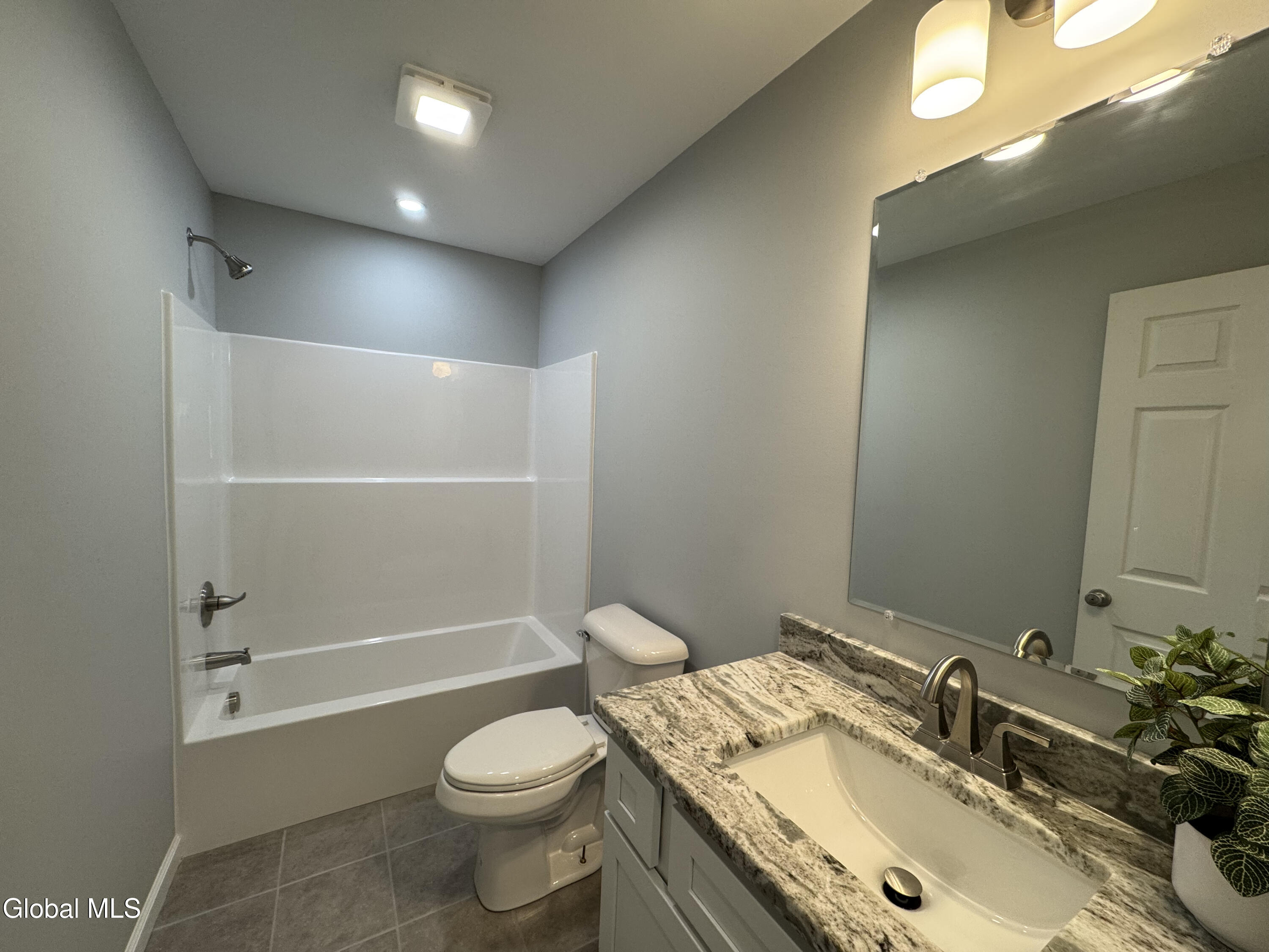 15 Leo Street Queensbury NY 12804