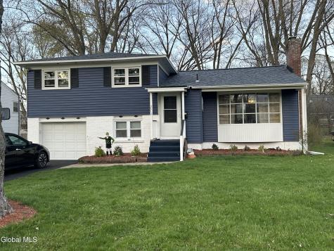 2312 Dean Street Niskayuna NY 12309