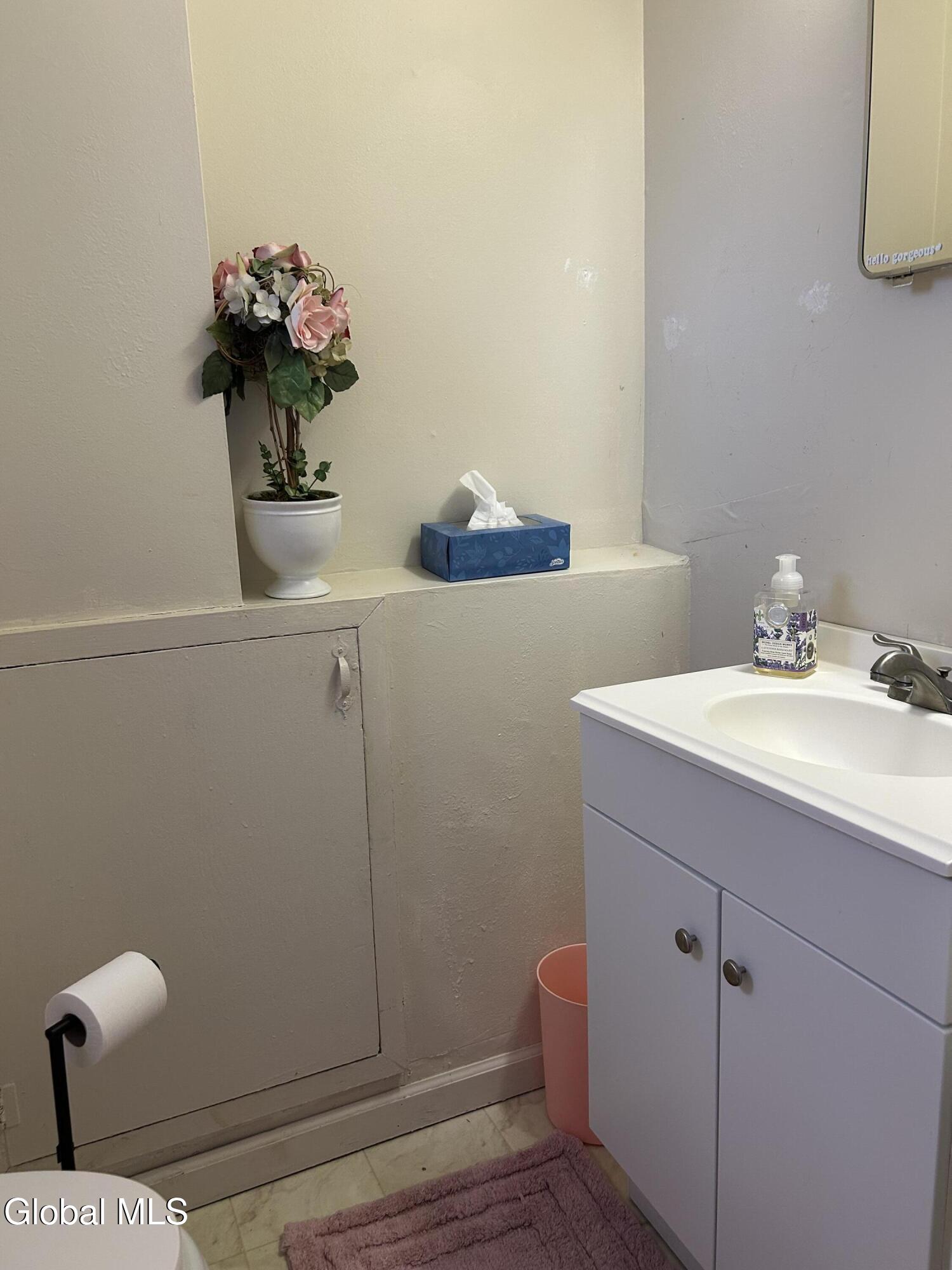 2312 Dean Street Niskayuna NY 12309