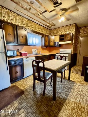 16 Grove Avenue Glens Falls NY 12801