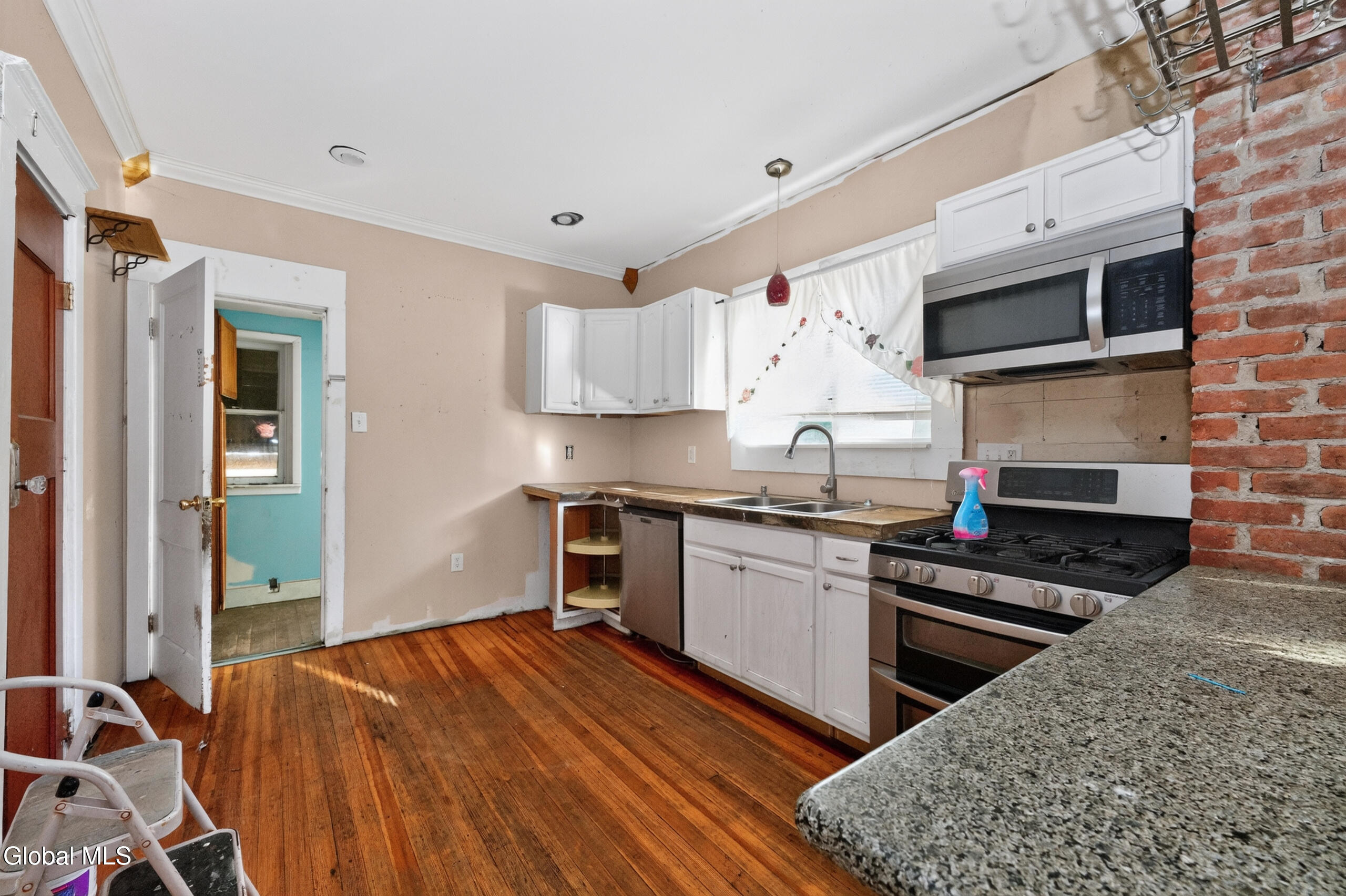 209 Swan Street Scotia NY 12302
