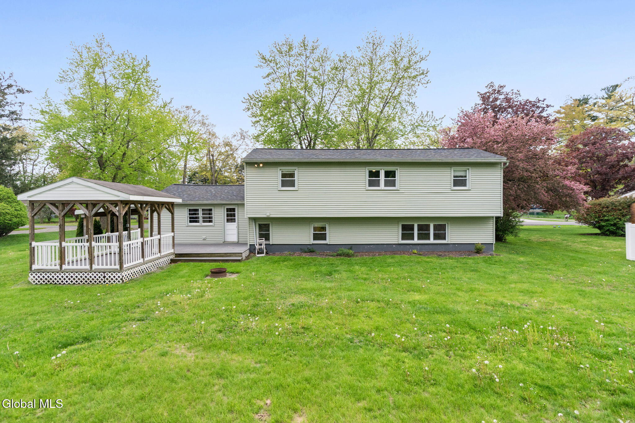 16 Ridgewood Lane Glenville NY 12302