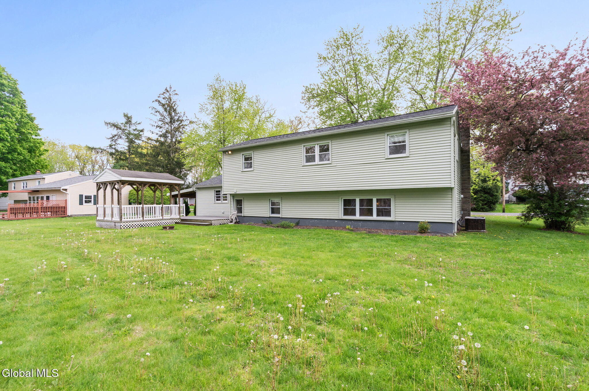 16 Ridgewood Lane Glenville NY 12302