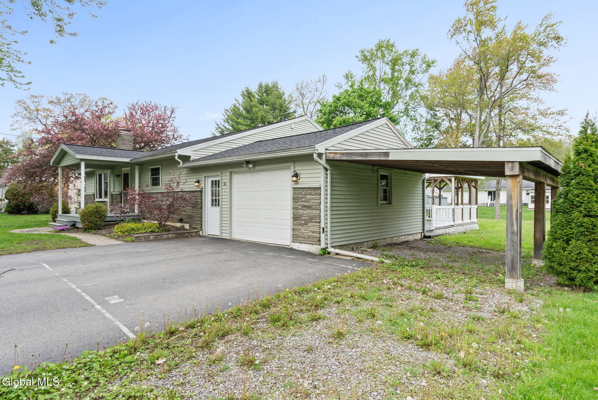 16 Ridgewood Lane Glenville NY 12302