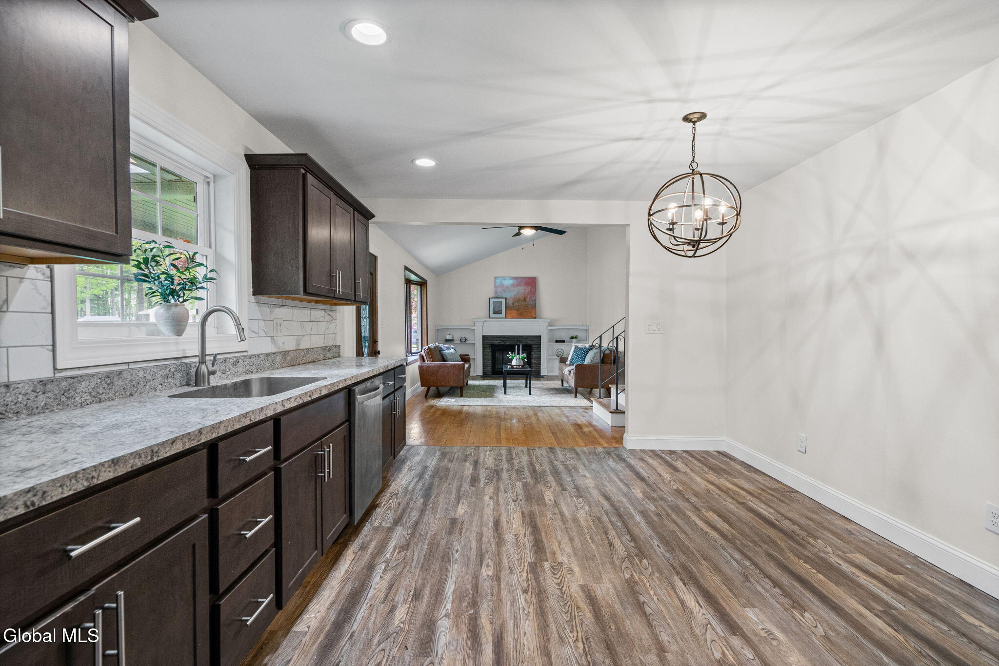 16 Ridgewood Lane Glenville NY 12302