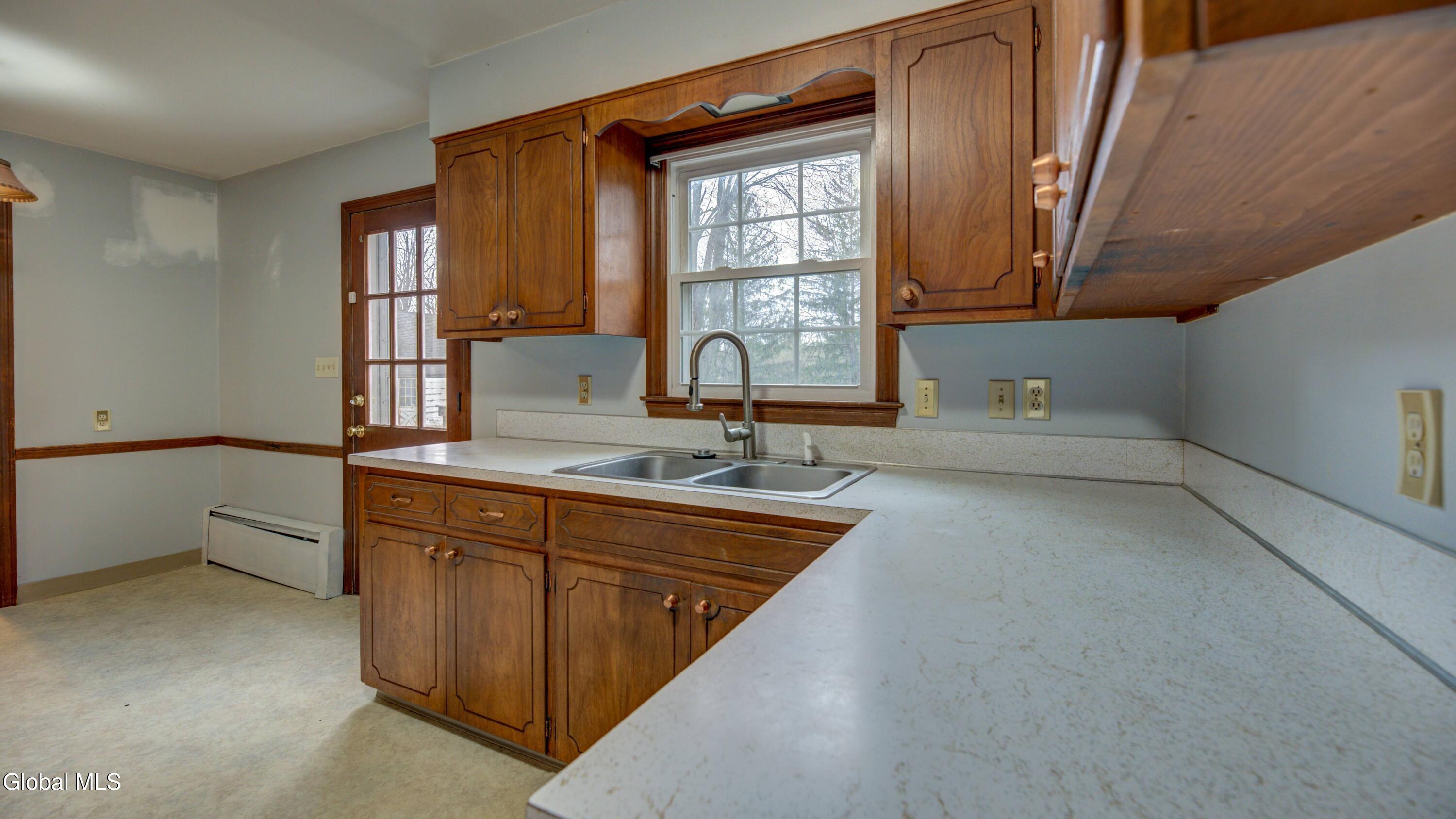 38 Hamilton Street Guilderland NY 12084