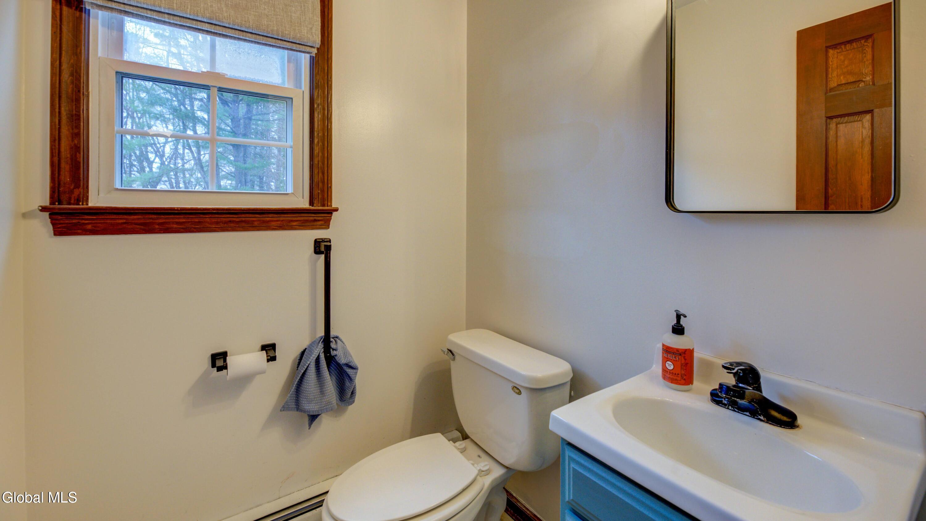 38 Hamilton Street Guilderland NY 12084