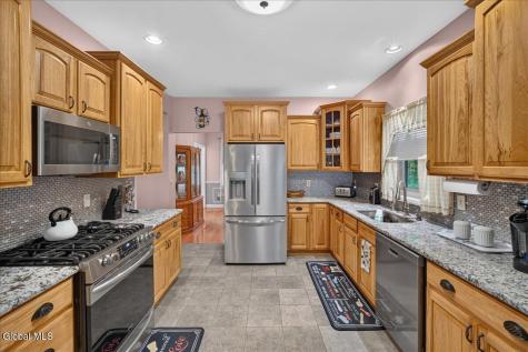 74 Putnam Road Stillwater NY 12170