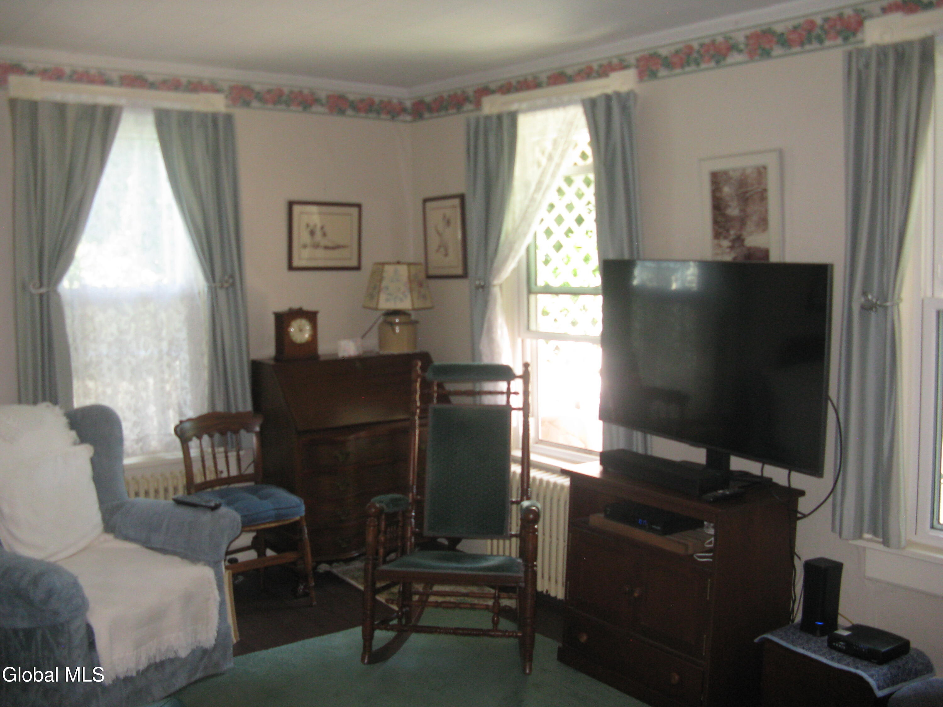 31 Pleasant Street Voorheesville NY 12186