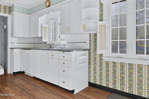 25 Baker Road Gloversville NY 12078