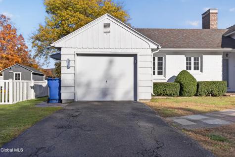 25 Baker Road Gloversville NY 12078