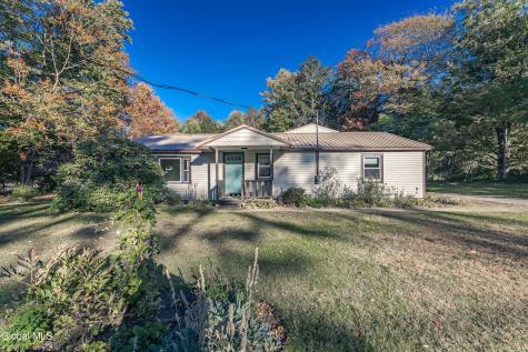 7198 Fish House Road Galway NY 12074