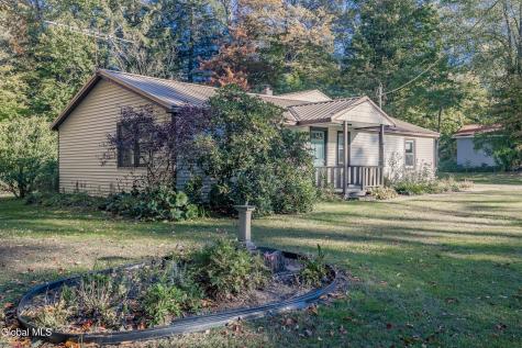 7198 Fish House Road Galway NY 12074