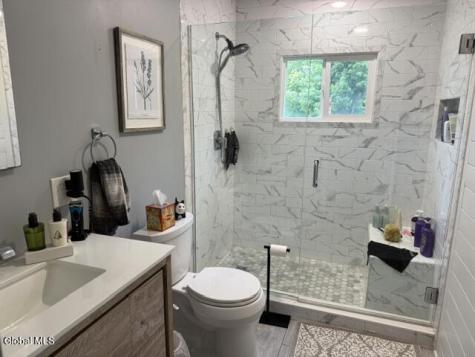 23 N Shore Road Rensselaer NY 12138