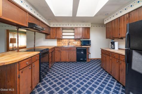 159 Currybush Connection Schenectady NY 12306