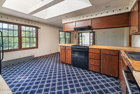 159 Currybush Connection Schenectady NY 12306