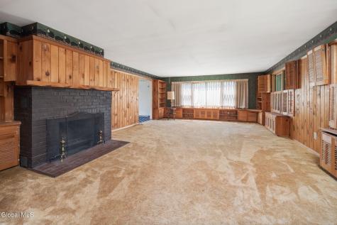 159 Currybush Connection Schenectady NY 12306