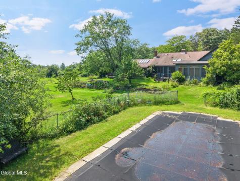 159 Currybush Connection Schenectady NY 12306