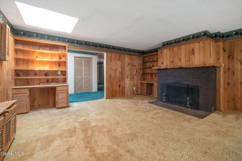 159 Currybush Connection Schenectady NY 12306