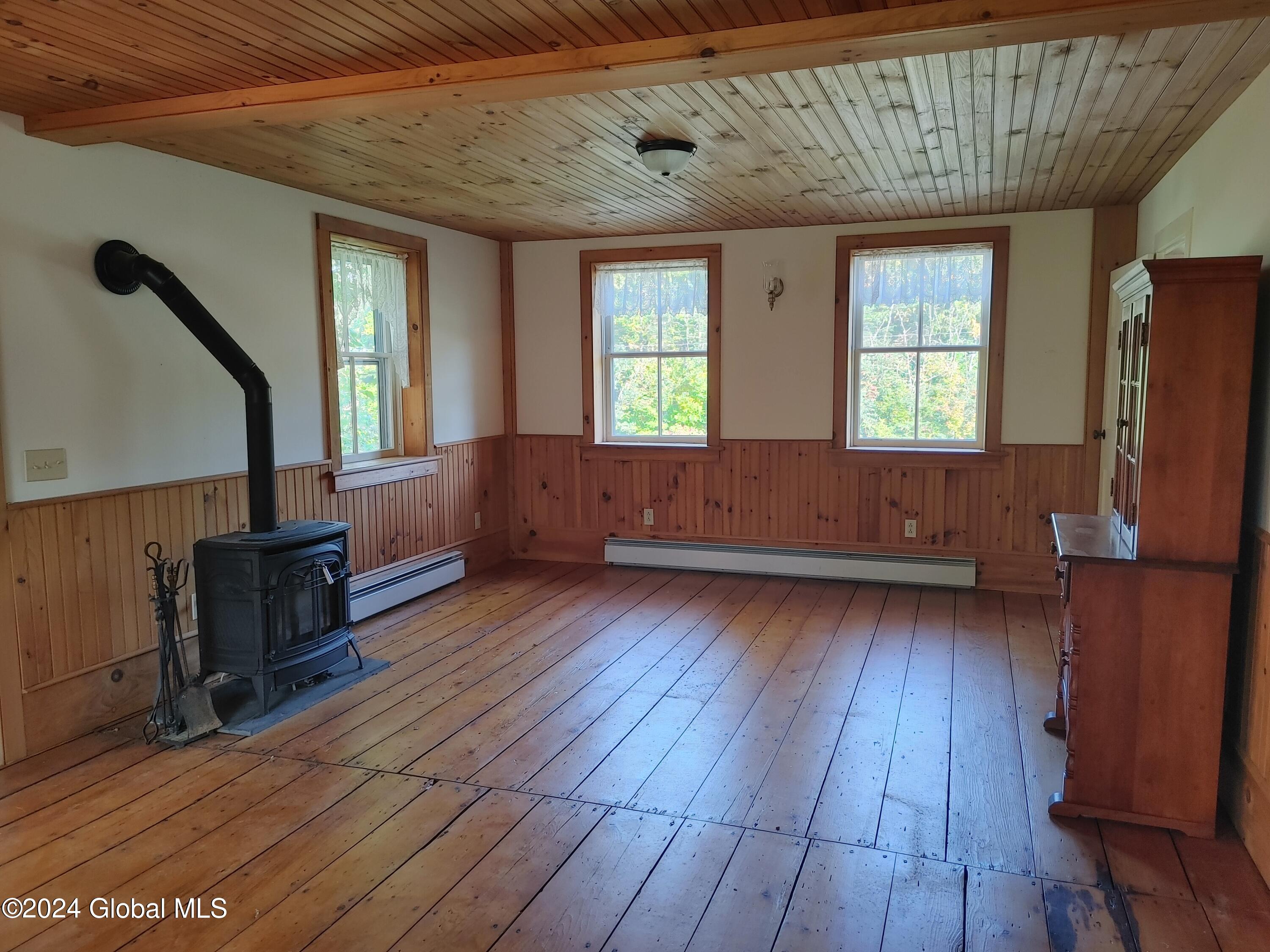 16151 Ny-22 Putnam Station NY 12861