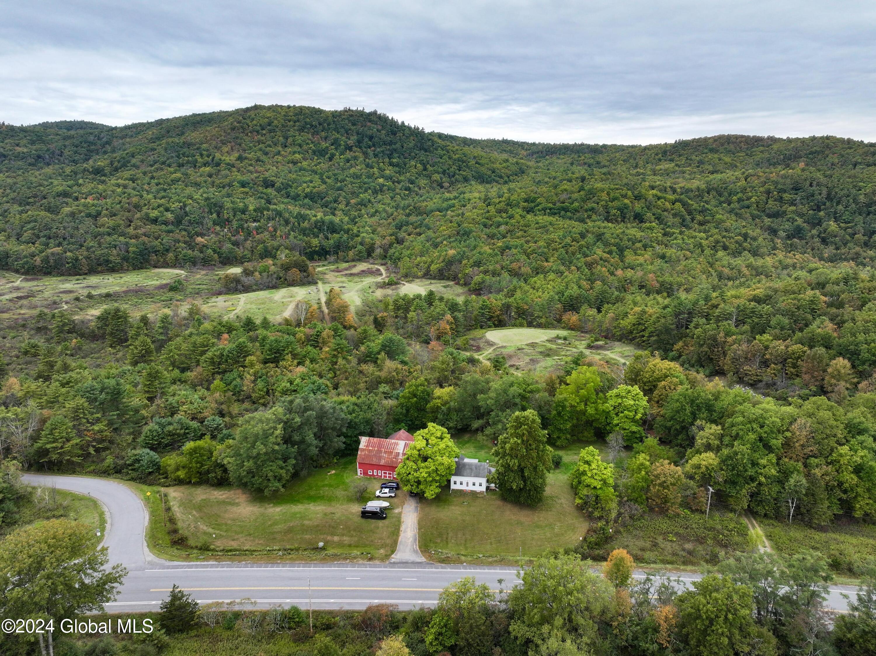16151 Ny-22 Putnam Station NY 12861