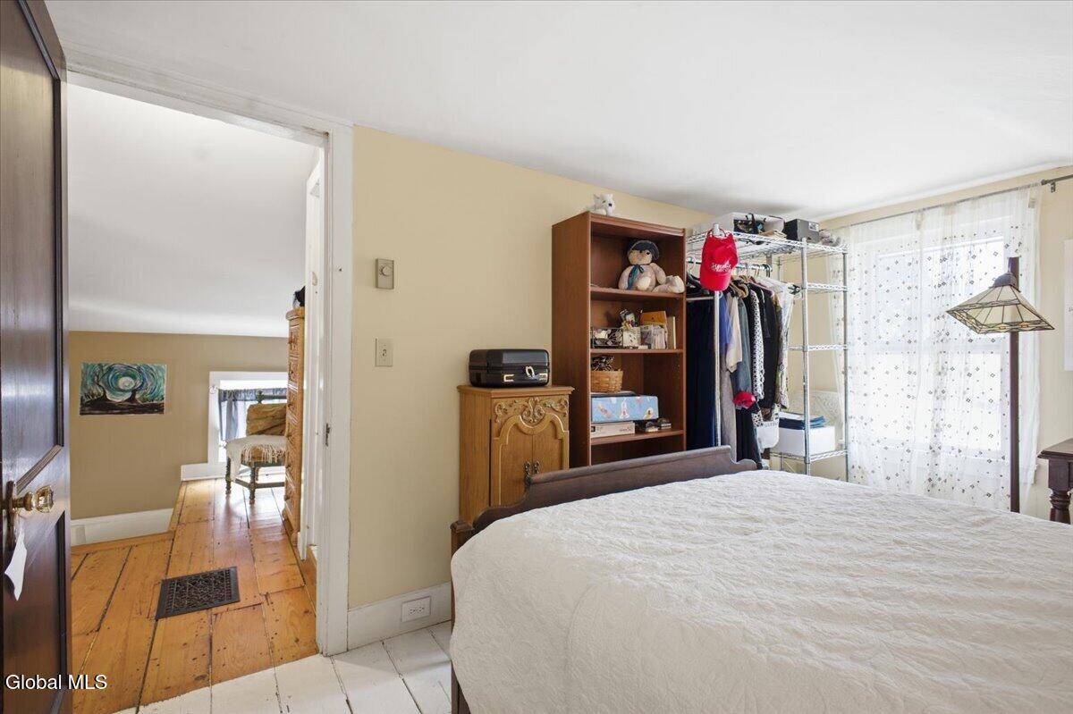 27 Marvin Street Saratoga Springs NY 12866