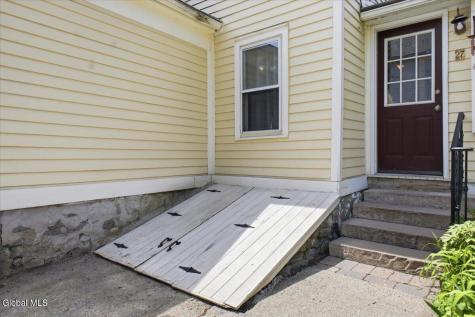 27 Marvin Street Saratoga Springs NY 12866