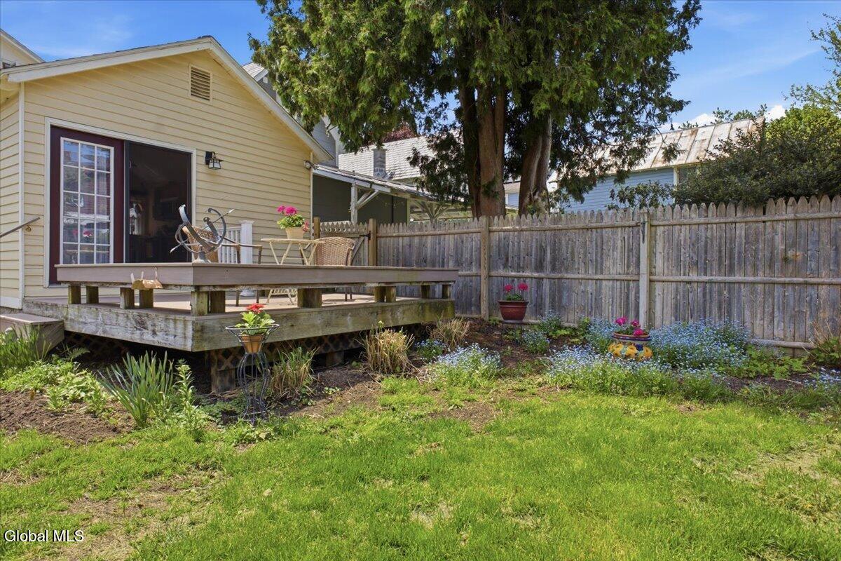 27 Marvin Street Saratoga Springs NY 12866