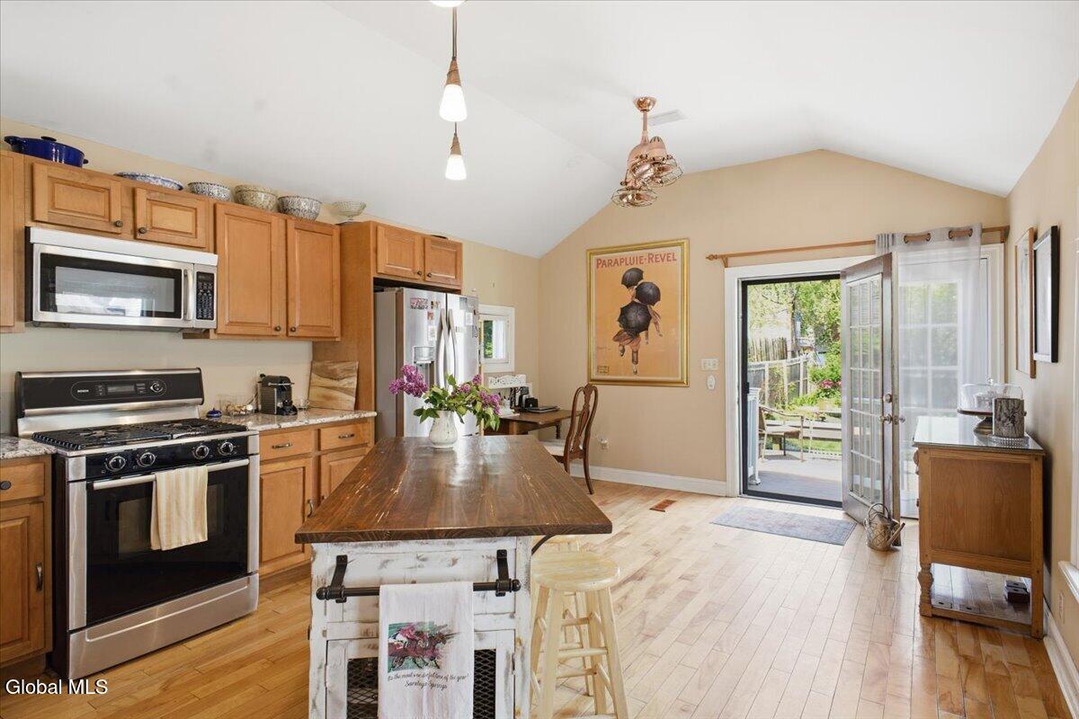 27 Marvin Street Saratoga Springs NY 12866