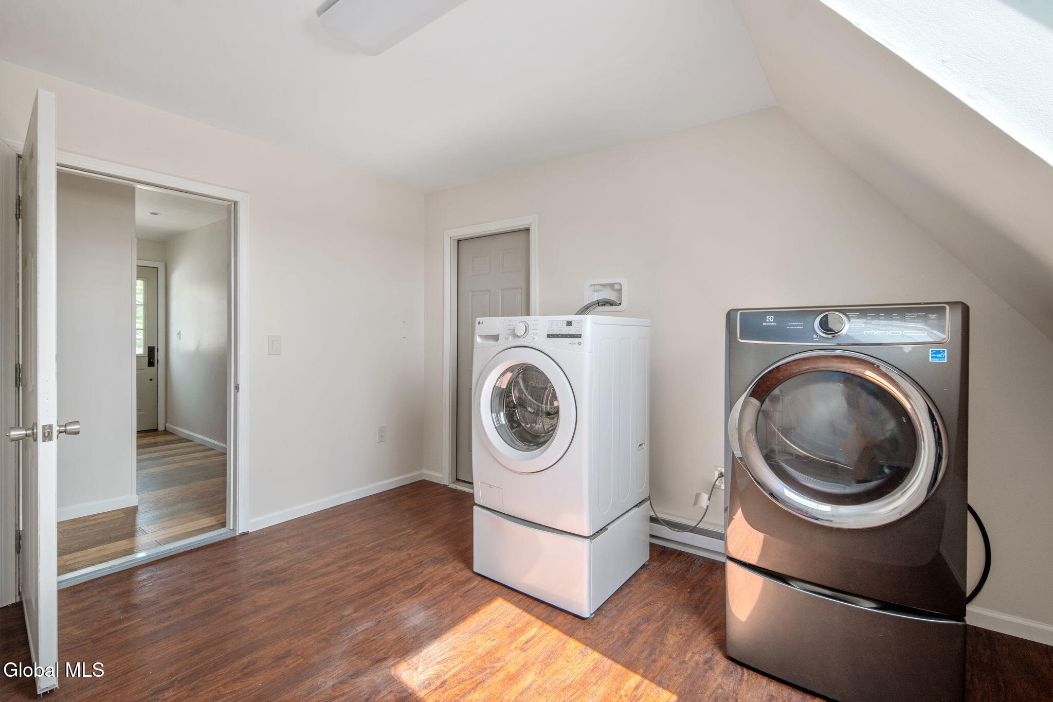 1412 Rocco Drive Schenectady NY 12303
