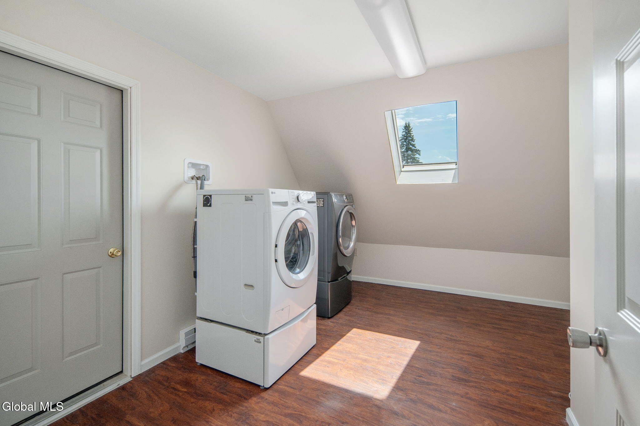 1412 Rocco Drive Schenectady NY 12303