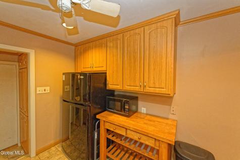 1585 Regal Avenue Schenectady NY 12309
