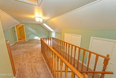 1585 Regal Avenue Schenectady NY 12309