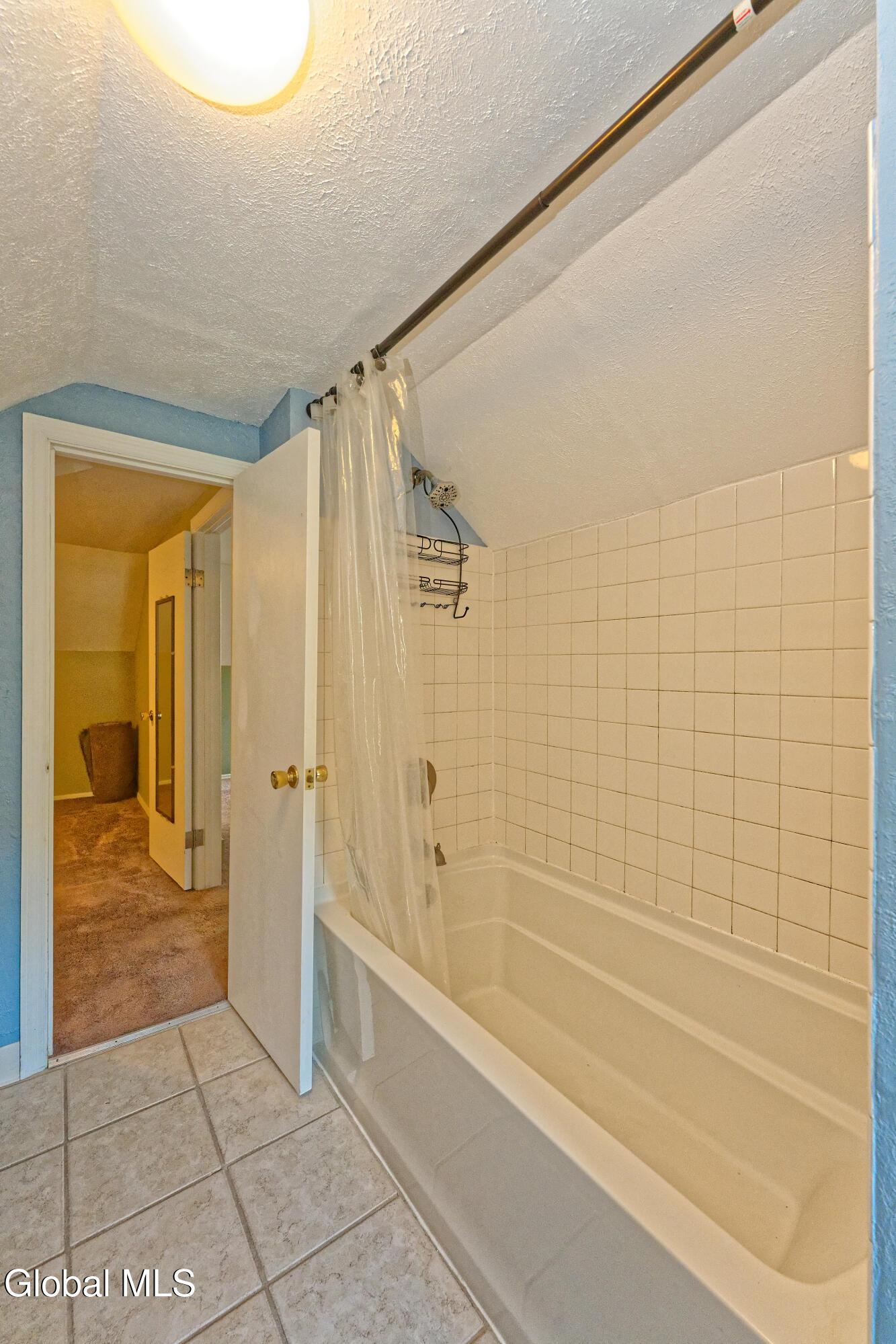 1585 Regal Avenue Schenectady NY 12309