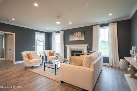 4 Windrow Way Mechanicville NY 12118