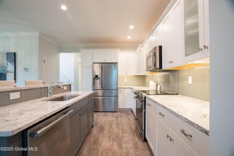 4 Windrow Way Mechanicville NY 12118