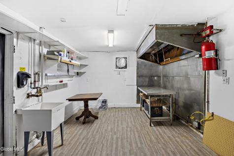 588 Lake Avenue Saratoga Springs NY 12866