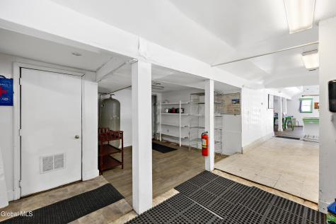 588 Lake Avenue Saratoga Springs NY 12866