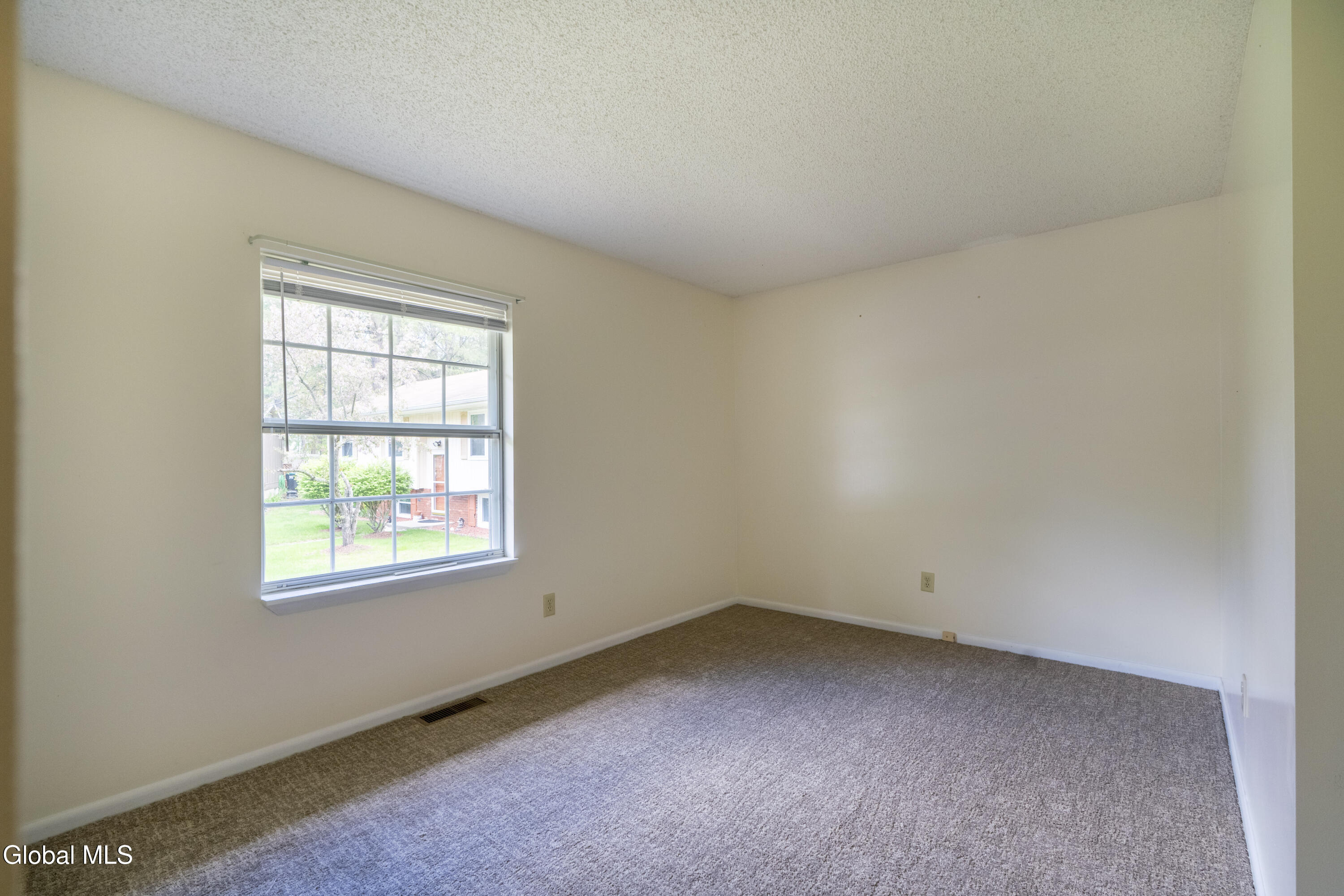 29 Quail Court Saratoga Springs NY 12866