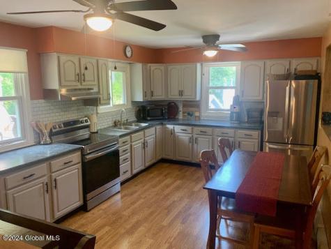 36 Hudson Ridge Road New Baltimore NY 12124