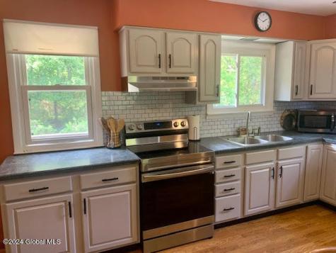36 Hudson Ridge Road New Baltimore NY 12124