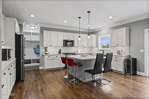 31 Stablegate Drive Ballston Lake NY 12019